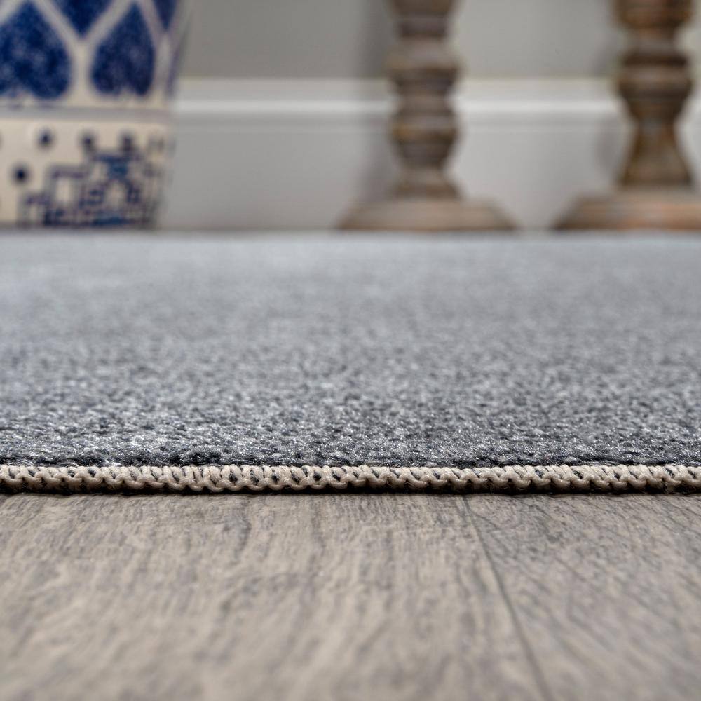 Gray 3' x 5' Solid Synthetic Machine-Washable Area Rug