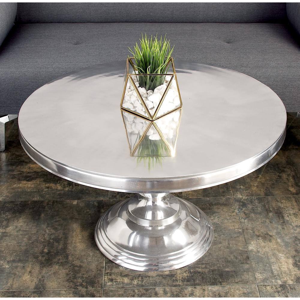 Elegant Goblet-Inspired Round Metal Coffee Table in Silver Finish