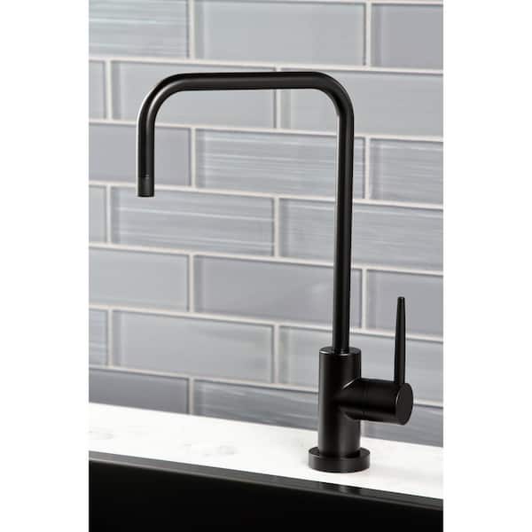New York Single-Handle Beverage Faucet in Matte Black
