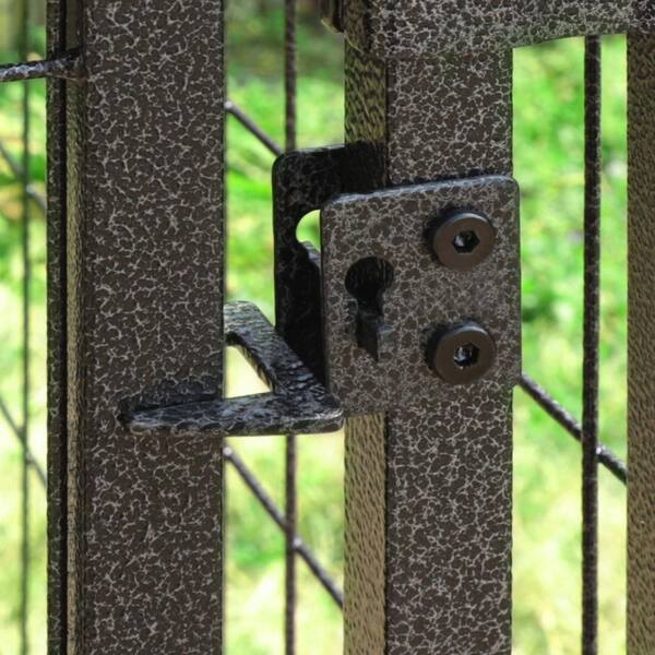 VEIKOUS 4 ft. x 8 ft. Dog Kennel Outdoor Dog Enclosure with