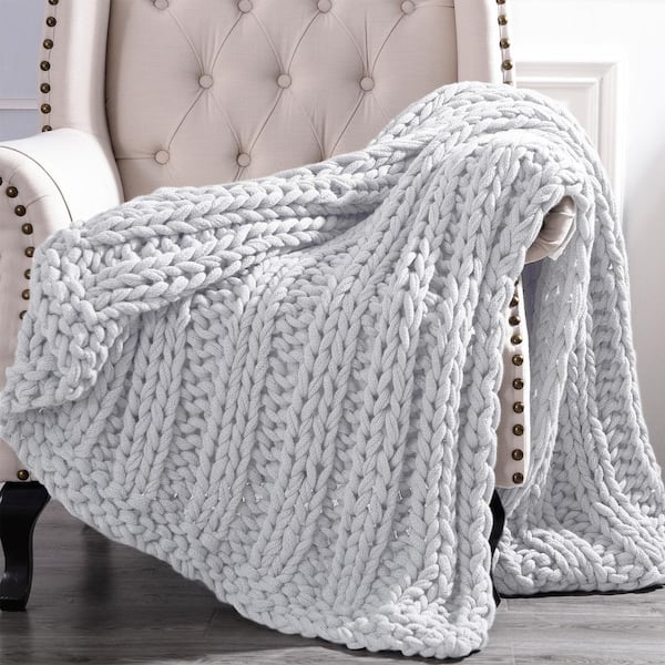 MODERN THREADS Chunky Silver Knit Acrylic 50 in. x 60 in. Throw