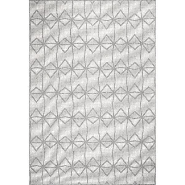 nuLOOM Saunders Geometric Light Grey 9 ft. 6 in. x 12 ft. Indoor/Outdoor Patio Area Rug