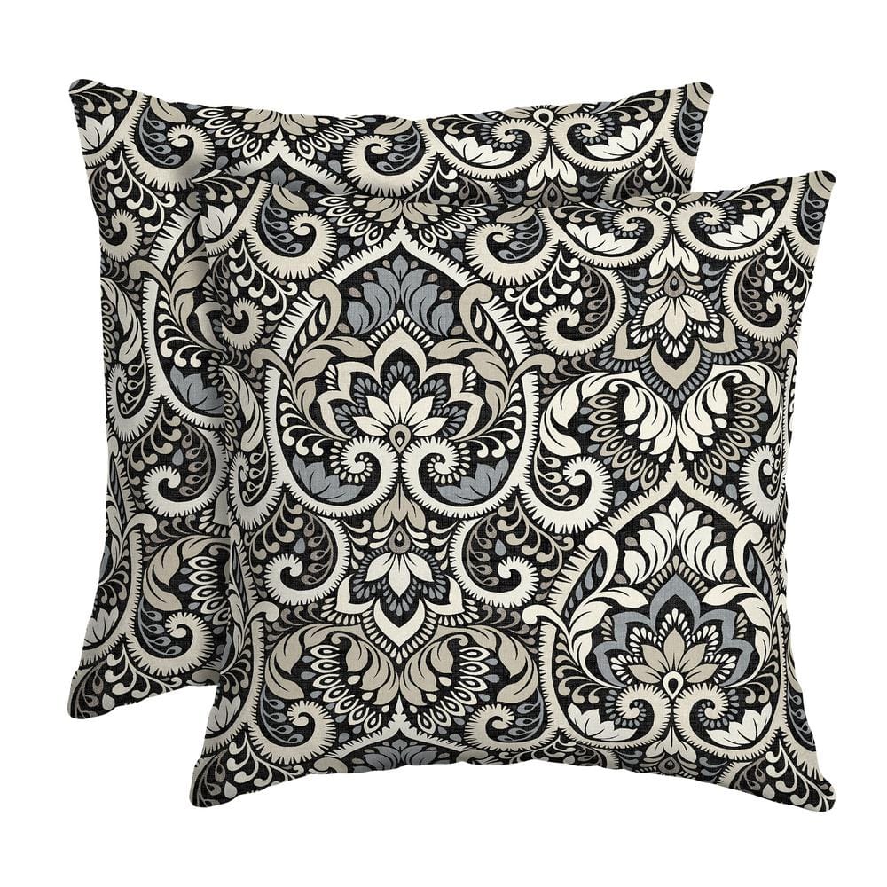 https://images.thdstatic.com/productImages/d36c02ed-5417-4fb6-a282-837865dd3c74/svn/arden-selections-outdoor-throw-pillows-zm0a554b-d9z2-64_1000.jpg
