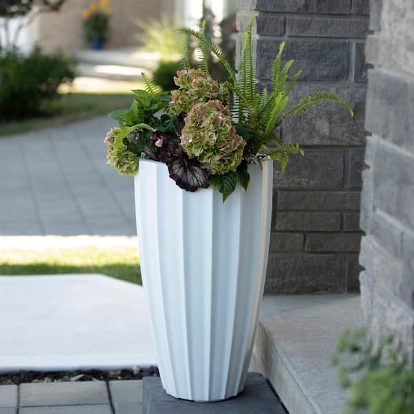 Sedona 28 in. Tall Self-Watering White Polyethylene Planter