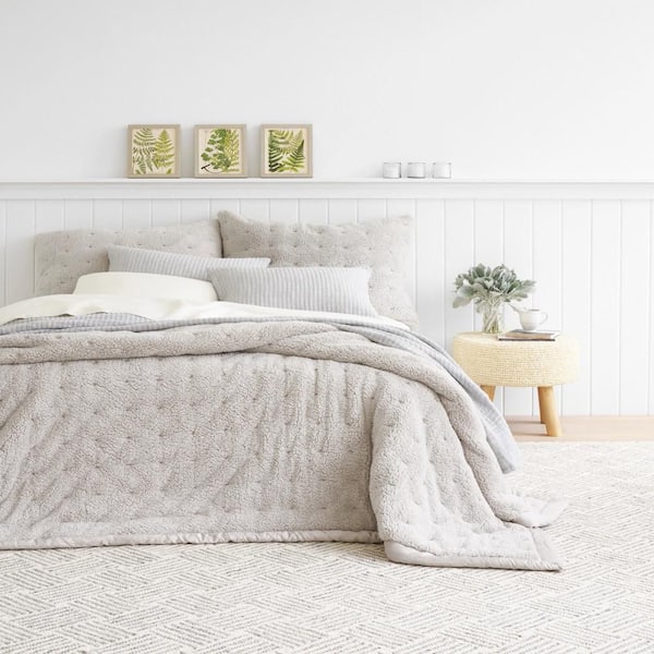 8 ft. x 10 ft. Grey Layers Hand Hooked Wool Indoor Area Rug
