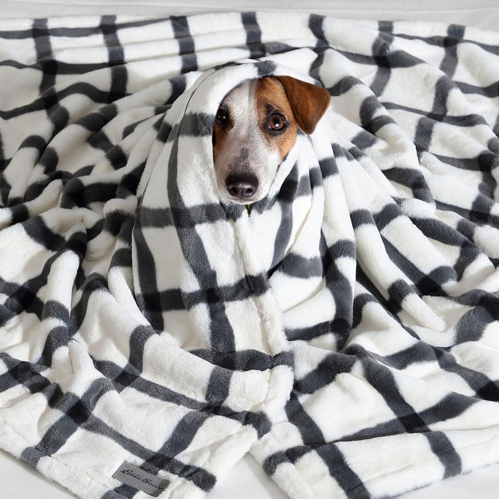 Gray and White Faux Fur Reversible Throw Blanket Set