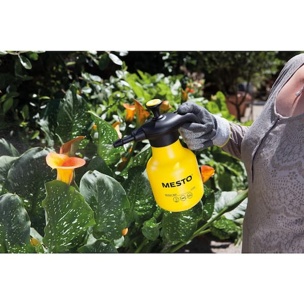 Bugsi Garden Sprayer, 50 oz. Multi Purpose Hand Sprayer for Plants, Flowers, Weeds and Cleaning