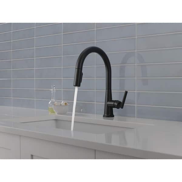 Foundations Design Series Modern Matte Black 14.94 in. H Pull Down Sprayer Kitchen Faucet with 360° Swivel Spout
