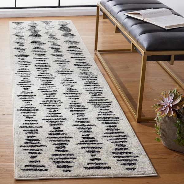 Tulum 2 ft. x 7 ft. Ivory/Black Abstract Runner Rug