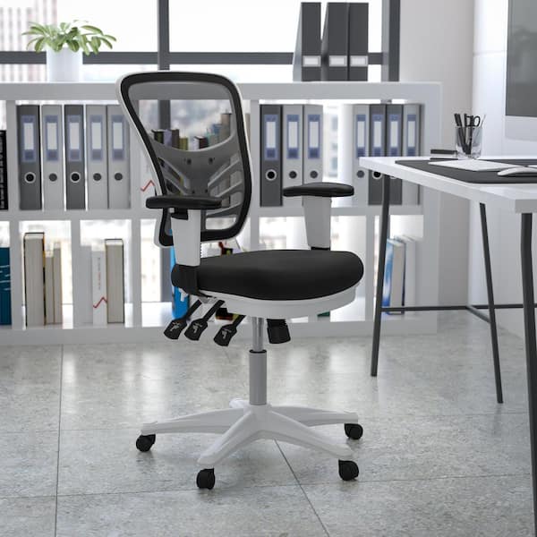 Fashion Clear Office Chair Mat by Carnegy Avenue in Carnegy Avenue