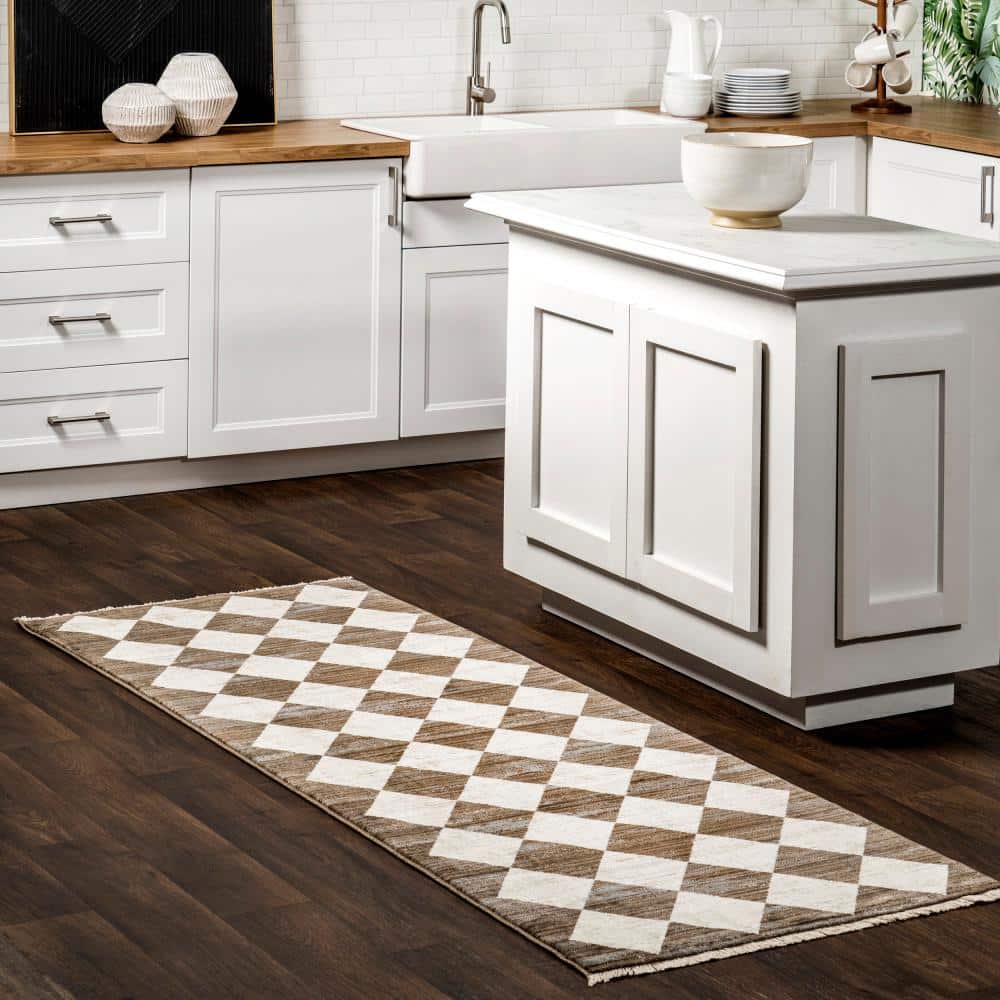 Beige and Brown Checkered Fringe Area Rug, 2' 8" x 7' 10"