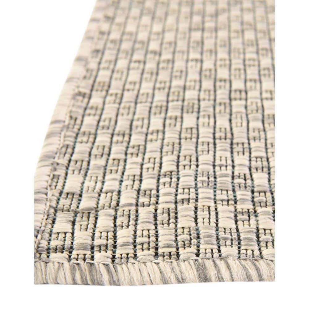 Light Gray 8' Square Stain-Resistant Outdoor Rug