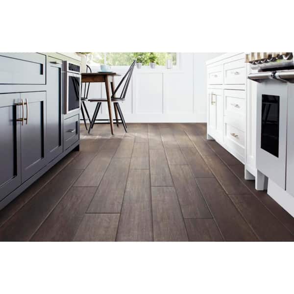 Home Decorators Collection Burlington Hickory 12mm Thick X 8 03 In Wide 47 64 Length Laminate Flooring 15 94 Sq Ft Case 361241 25976 The Depot - Hickory Laminate Flooring Home Depot