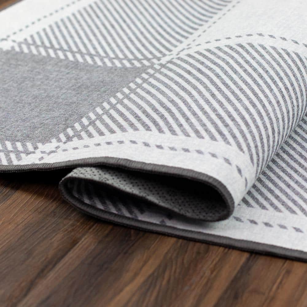 Buffalo Plaid Grey and White 5'x7' Synthetic Washable Rug