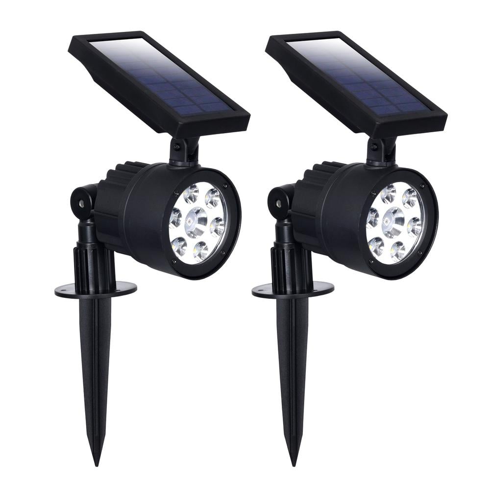 Solar Powered Spotlight LED Set Produces Ultra Bright Light On Sale ...