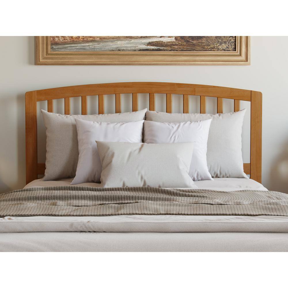 Light Toffee Queen Wood Platform Bed with Slatted Headboard