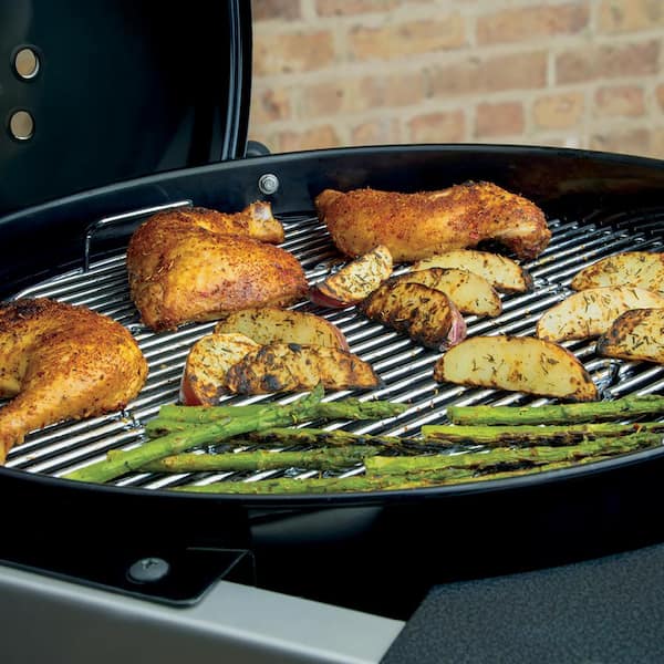 Weber 22 in. Performer Deluxe Charcoal Grill in Black with Built-In  Thermometer and Digital Timer 15501001 - The Home Depot
