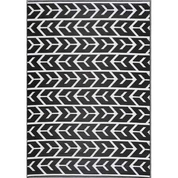 PLAYA RUG Amsterdam Black and White 8 ft. x 10 ft. Geometric Polypropylene Indoor/Outdoor Rug