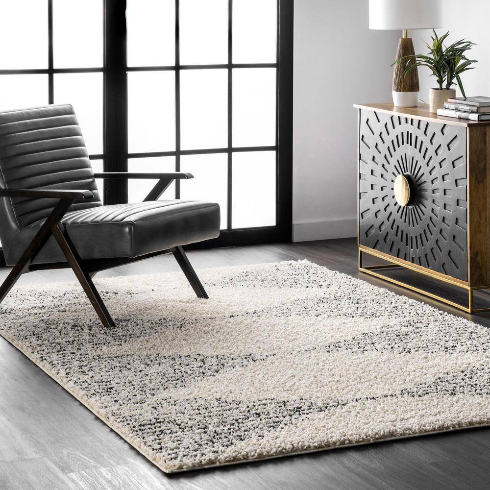 Scarlette Off-White and Charcoal Diamond Shag Runner Rug
