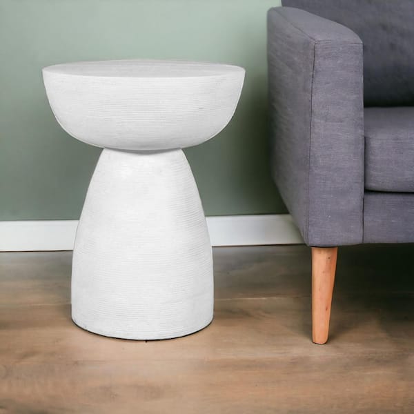 HomeRoots 17 in. White Round Wood End Table