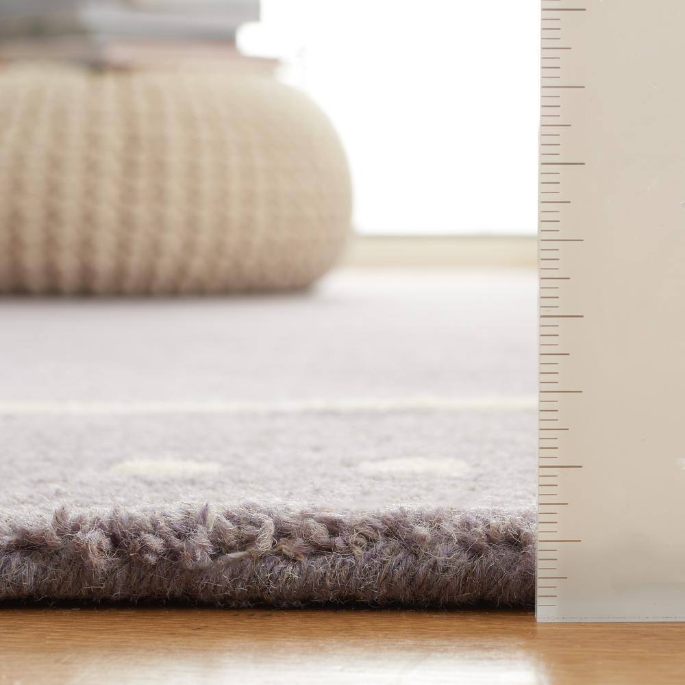 Hand-Tufted Silver and Ivory Wool 5' Square Area Rug