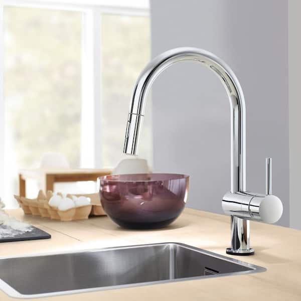 Minta Single-Handle Dual Spray Pull-Out Sprayer Kitchen Faucet 1.75 GPM in StarLight Chrome