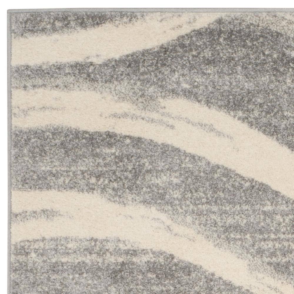 Chic Grey/Cream Synthetic 6' x 9' Easy-Care Rectangular Rug