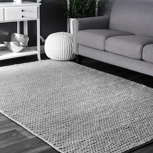 Caryatid Chunky Woolen Cable Light Gray 5 ft. Square Rug