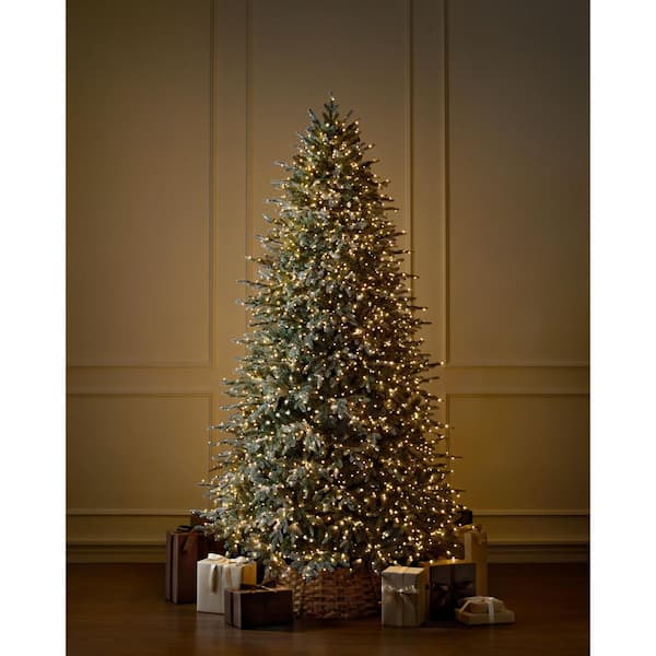 9 ft SMART Grand Duchess Twinkling Balsam Fir Flocked LED Pre-Lit Tree