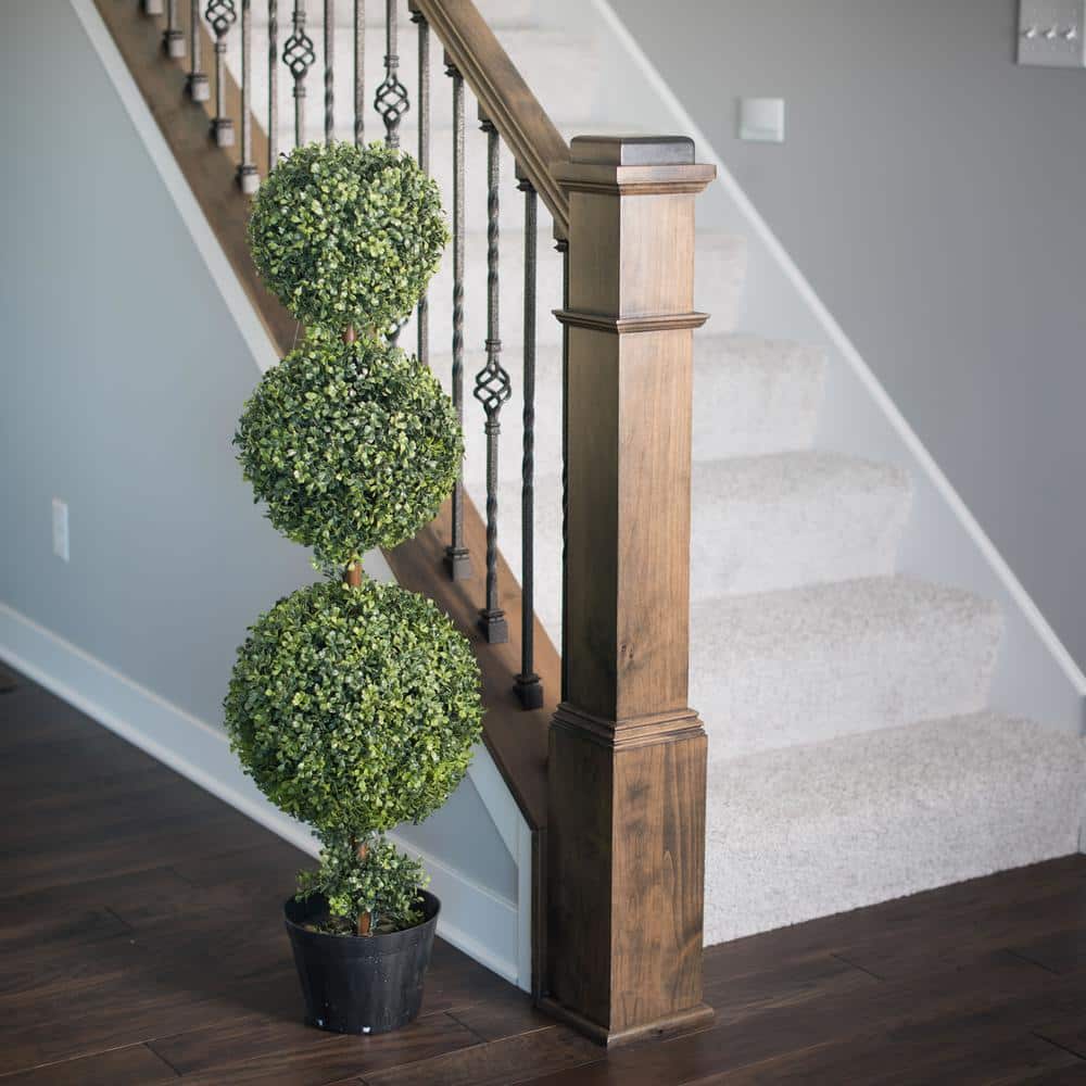 Elegant Outdoor 5' Plastic Boxwood Triple Ball Topiary