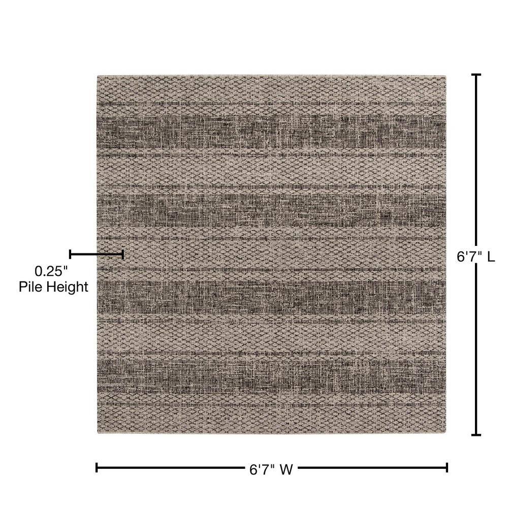 6'7" Square Gray Synthetic Outdoor Area Rug