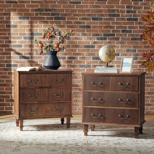 JAYDEN CREATION Elpenor Cherry 28 in. W Solid Paulownia Wood 4-Drawer Nightstand with Charging Station Set of 2