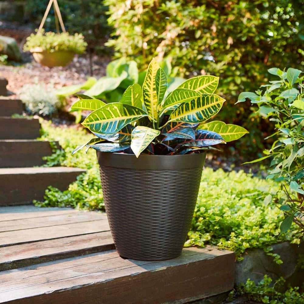 Jamaica Wicker Inspired 16" Round HDR Planter for Indoor/Outdoor