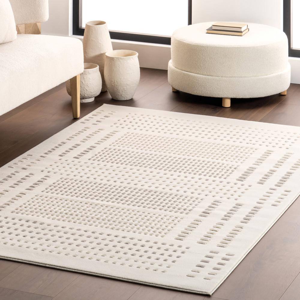 Cream Geometric 4' x 6' Machine Washable Area Rug
