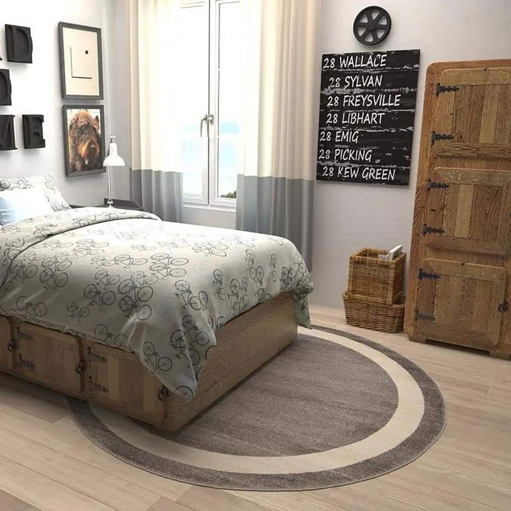 Tufted Spot-Resistant Round Rug in Gray/Ivory - Easy Care