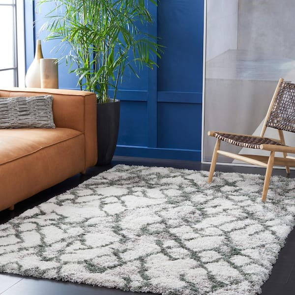 Horizon Shag 4 ft. x 6 ft. Ivory/Green Abstract Diamond Area Rug