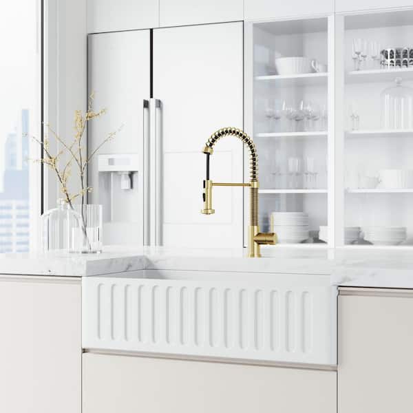 Edison Single Handle Pull-Down Sprayer Kitchen Faucet in Matte Brushed Gold