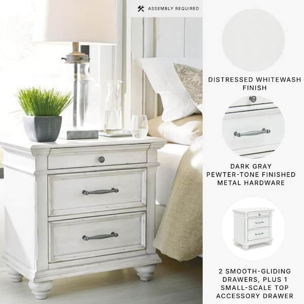 Signature DESIGN BY ASHLEY Kanwyn Distressed White 3 Drawer