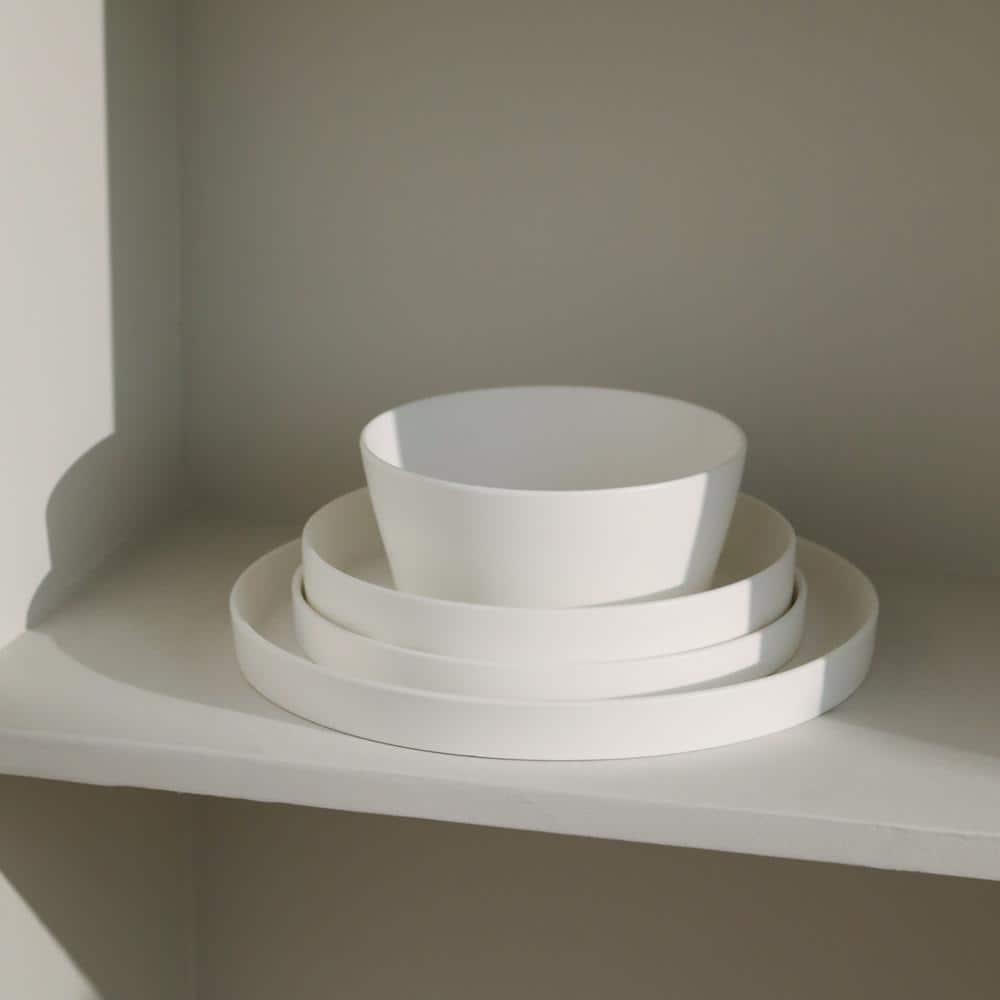 Matte White Porcelain 16-Piece Round Dinnerware Set