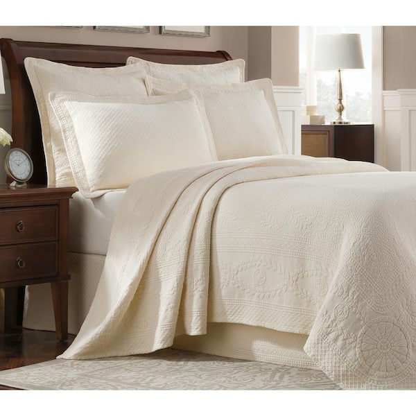 Royal Heritage Home Williamsburg Abby Ivory Solid King Coverlet ...