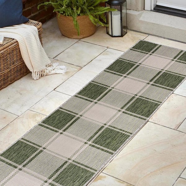 JONATHAN Y Sabine Green/Cream 2 ft. x 8 ft. Traditional Farmhouse Bold Gingham Indoor/Outdoor Runner Rug