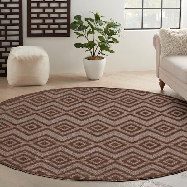 Versatile Brown 8 ft. x 8 ft. Diamond Contemporary Round Indoor Area Rug