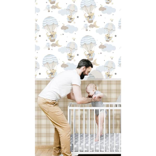 Little Explorers 2-Blue Hot Air Balloons and Bears Matte Finish Non-Pasted Non-Woven Wallpaper Sample
