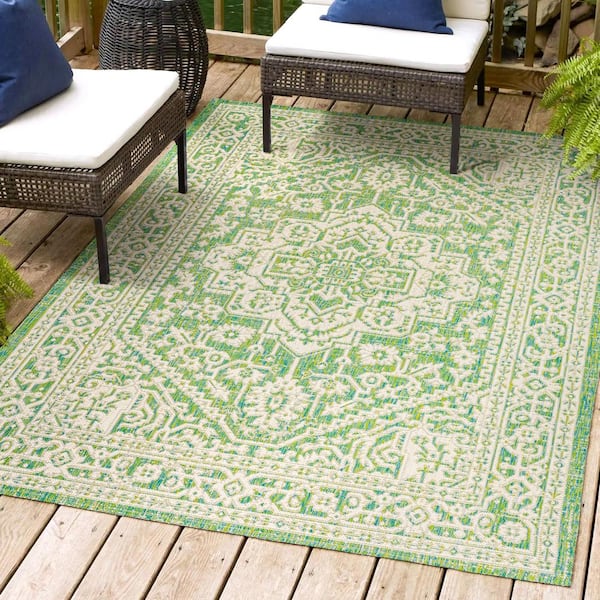 Sinjuri Medallion Textured Weave Cream/Green 8 ft. x 10 ft. Indoor/Outdoor Area Rug