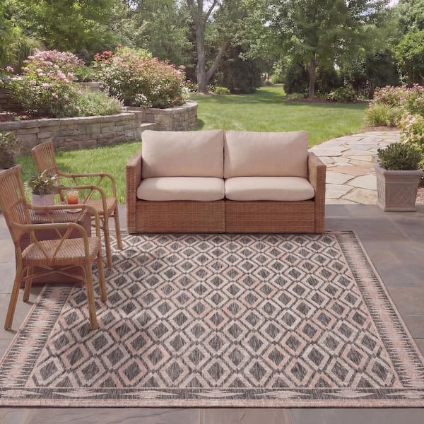 Courtyard Black/Natural 8 ft. x 11 ft. Border Indoor/Outdoor Patio  Area Rug