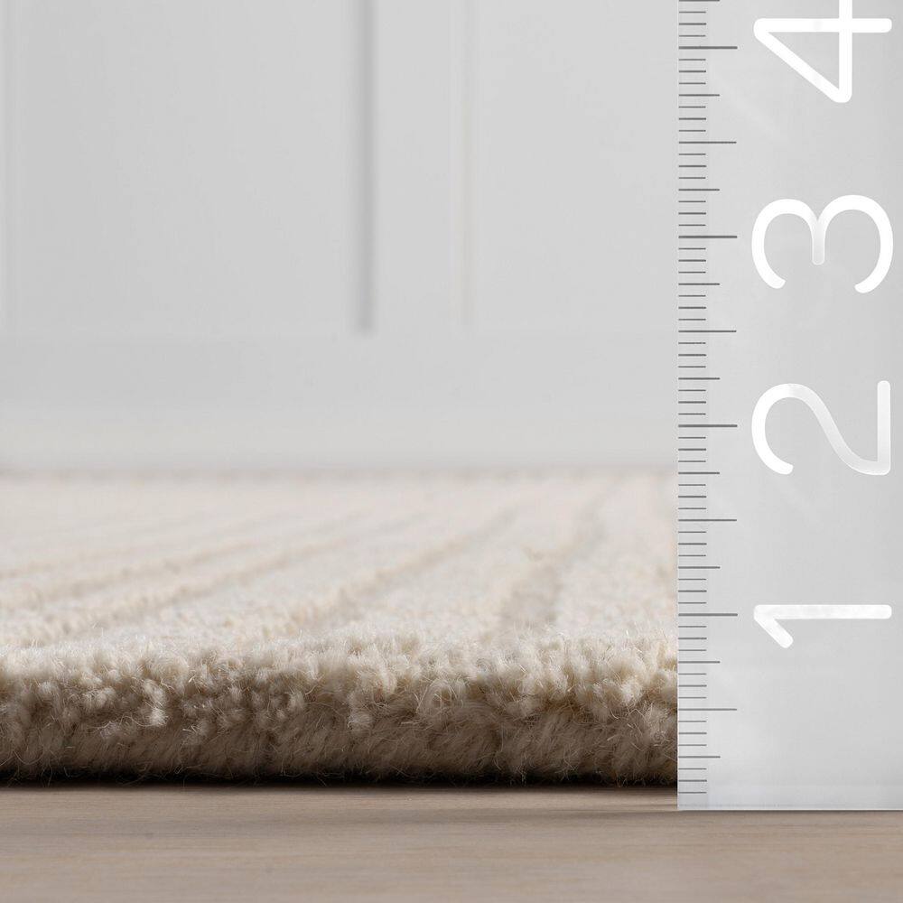 Beige Handmade Wool Tufted Rectangular Area Rug, 4' x 6'