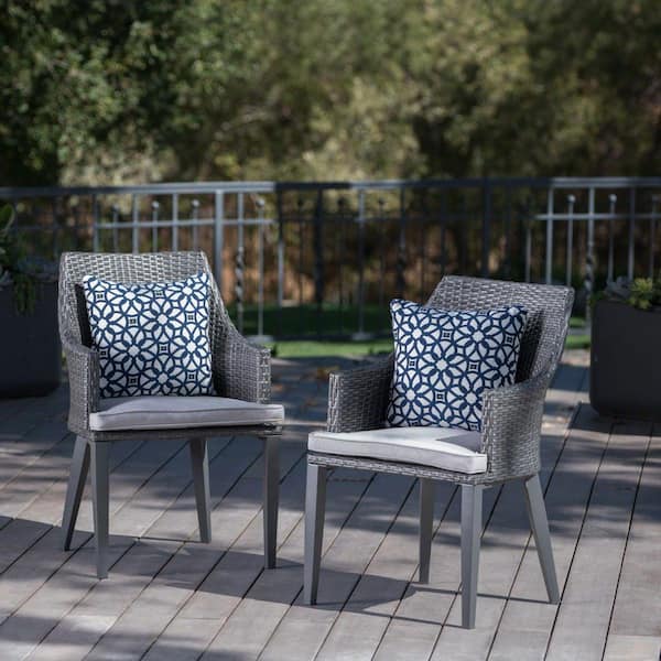 Miscool Anky Gray Wicker Outdoor Lounge Chair with Gray Cushion (Set of 2)