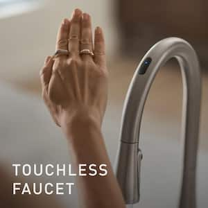 Sleek Single-Handle Smart Touchless Pull Down Sprayer Kitchen Faucet with Voice Control and Power Clean in Stainless