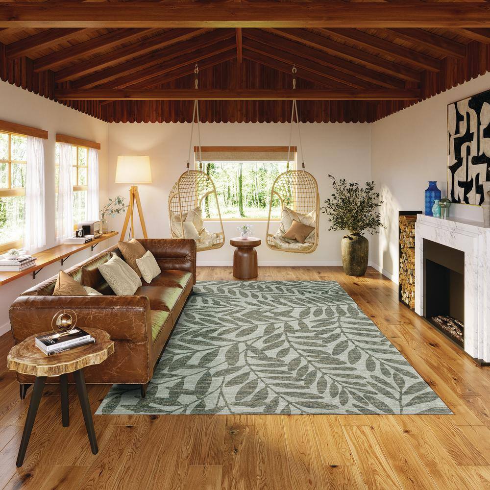 Yuma Tropical Leaves Green Chenille 3' x 5' Easy-Care Area Rug
