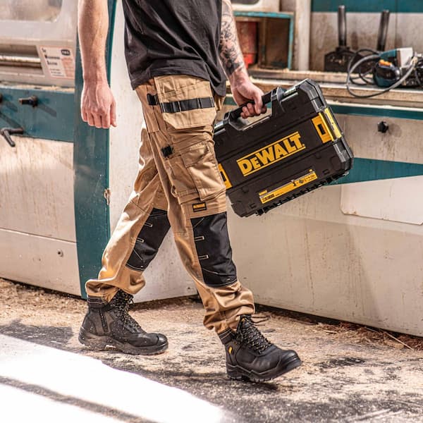 パンツ ptw DEWALT Pro Tradesman Combo Men's 32 in. W x 31 in. L Tan Polyester